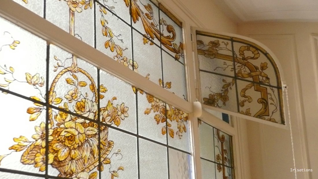 etude prealable restauration reparation vitrail vitraux cage escalier co-propriété paris fleurs art nouveau verriere